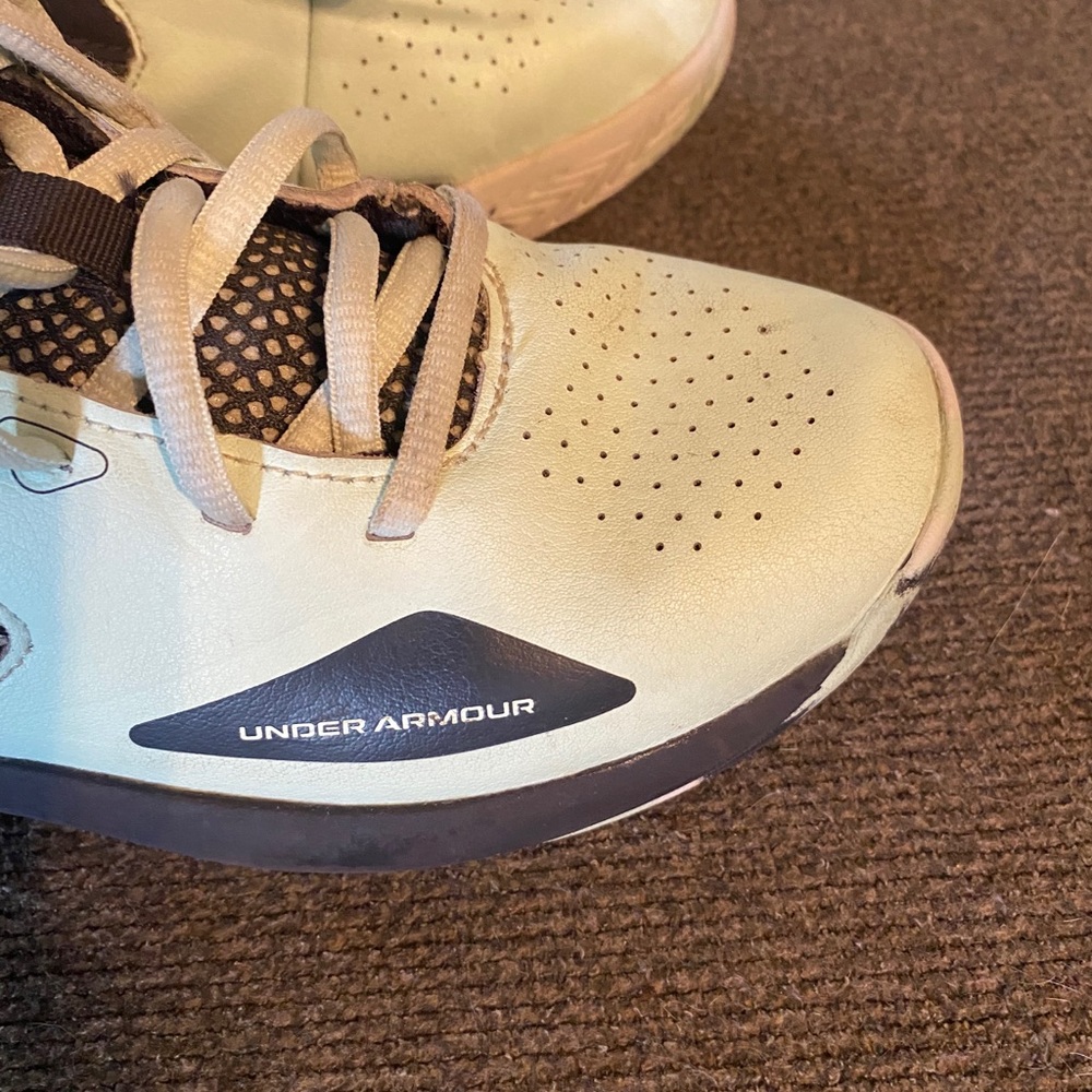 Boys Under Armour high top sneaker - Picture 6 of 10